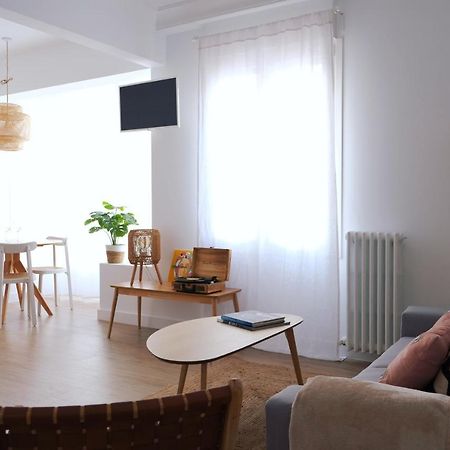 Bright And Modern Apartment In Bilbao City Center Exteriör bild