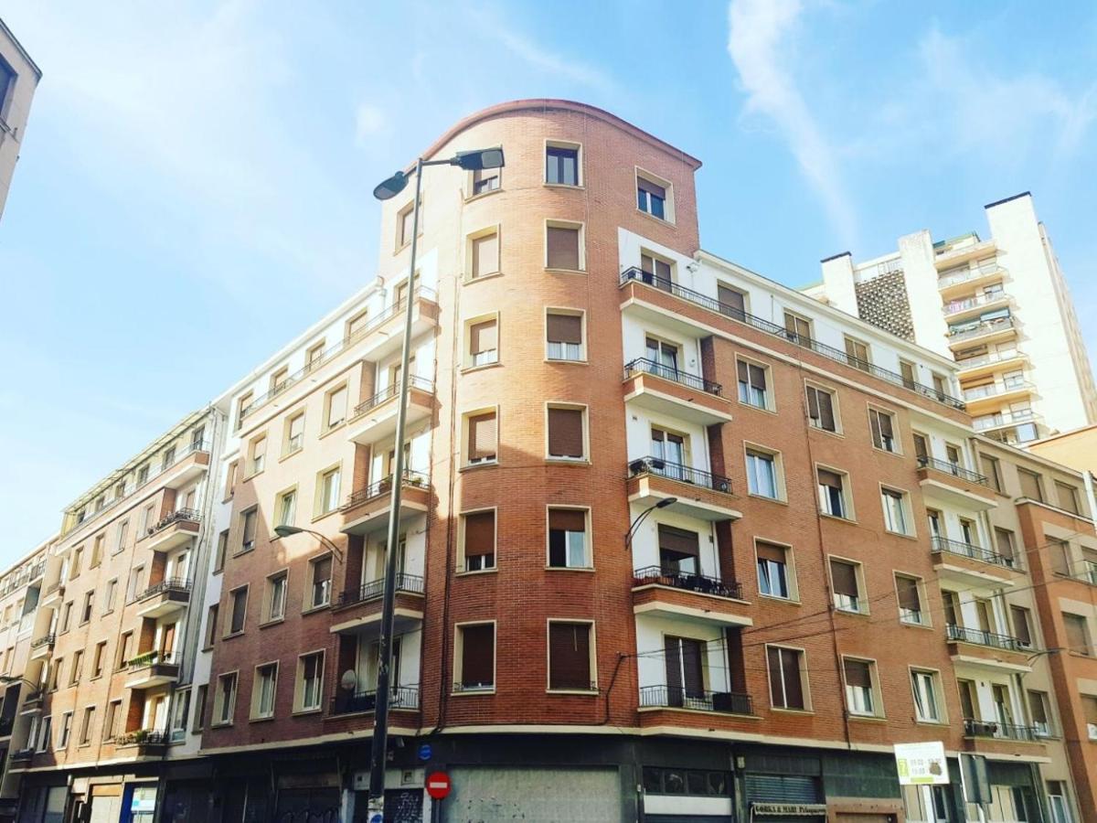 Bright And Modern Apartment In Bilbao City Center Exteriör bild